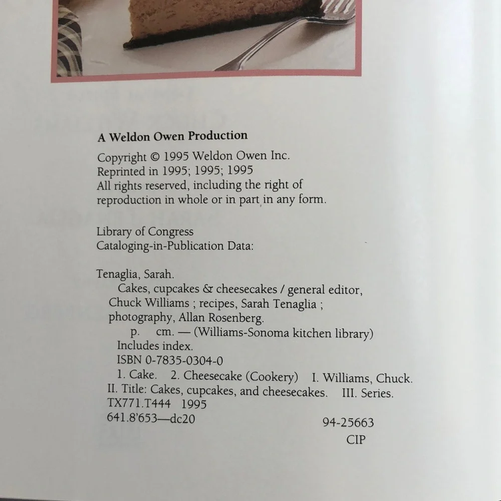 Williams-Sonoma Cakes, Cupcakes & Cheesecakes Cookbook
